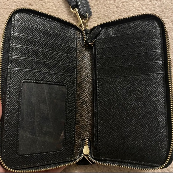 Coach leather wristlet - Picture 3 of 6